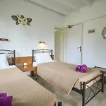 Villa Mike 105